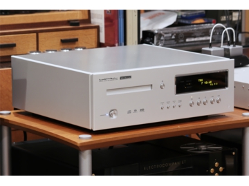 Luxman_d100_2.jpg